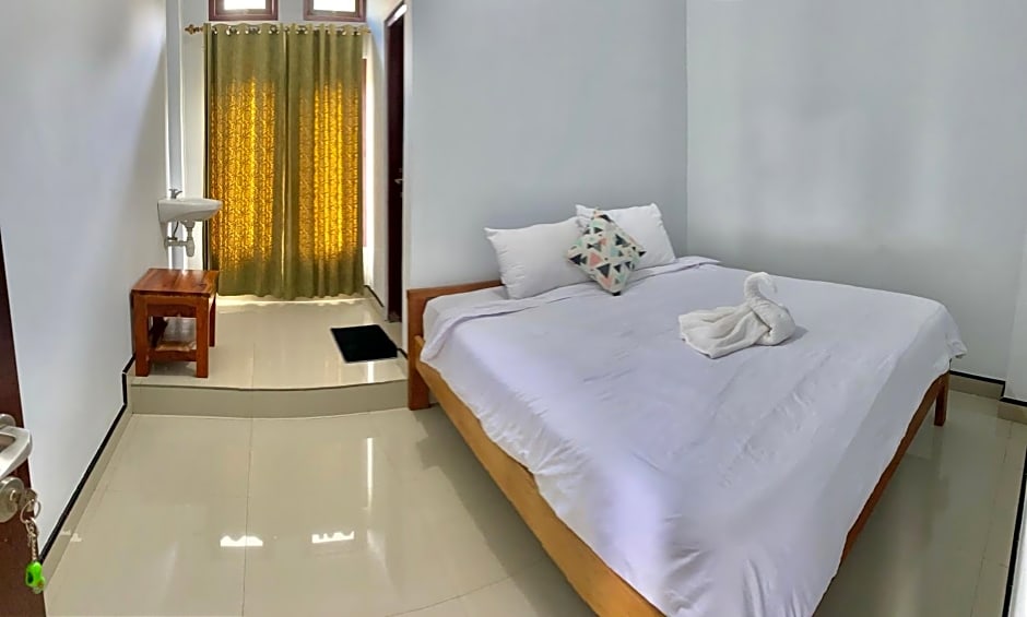 Santiago Bed and Breakfast at Desa Wisata Moni