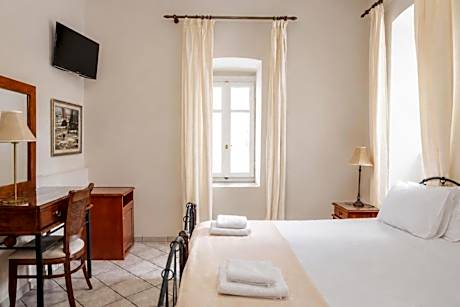 Budget Double Room - Ground Floor
