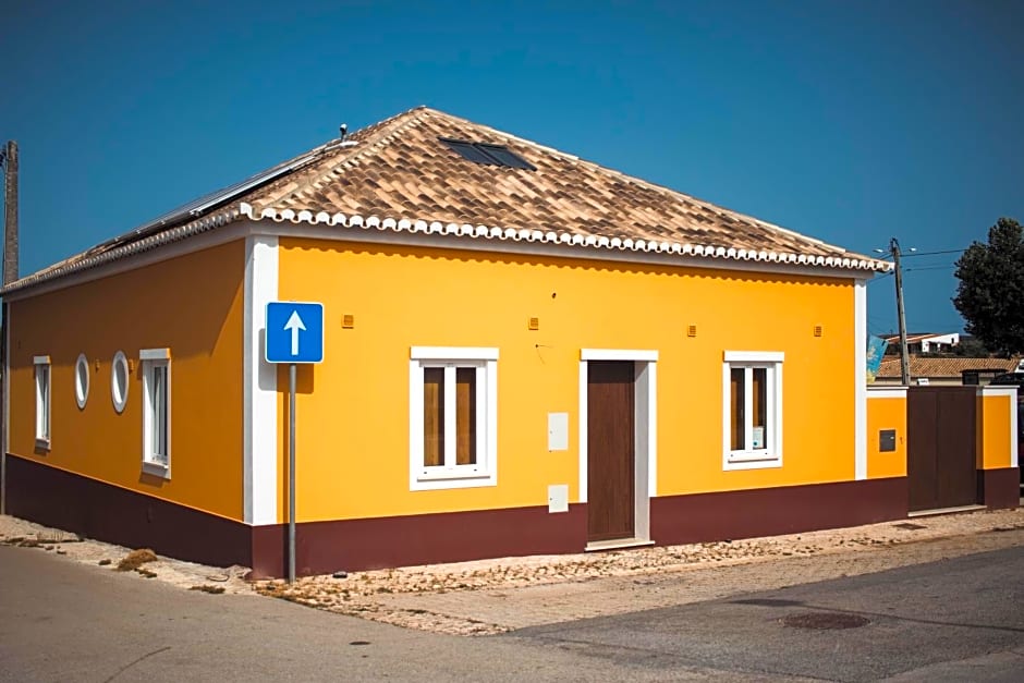 Laurus - Charming House