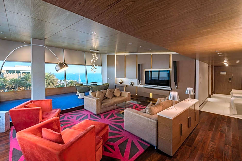 Photo 1 of 6 of Presidential Suite, Sea View