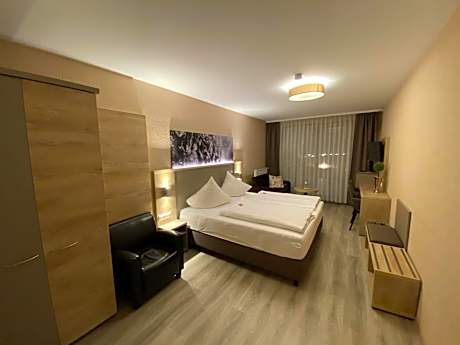 Comfort Double Room with River View