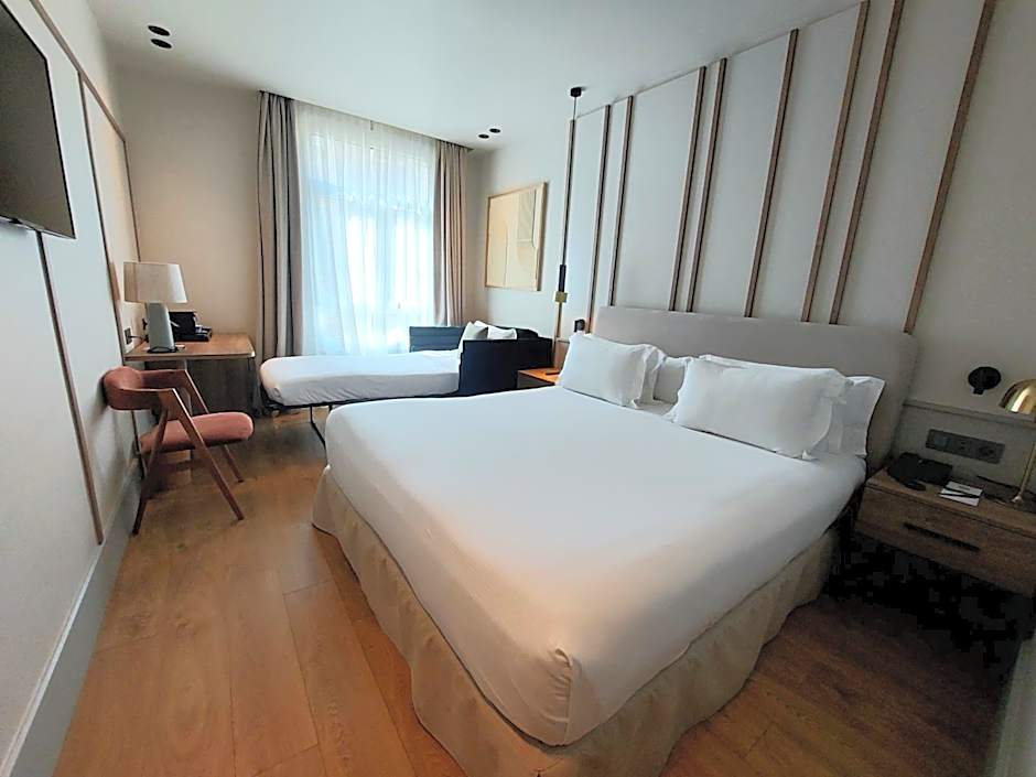 H10 Puerta de Alcala