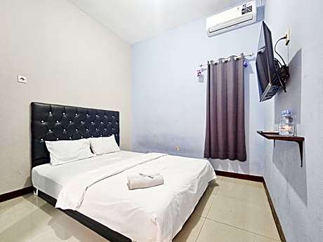 Homestay Sido Joyo near Sunrise Mall Mitra RedDoorz