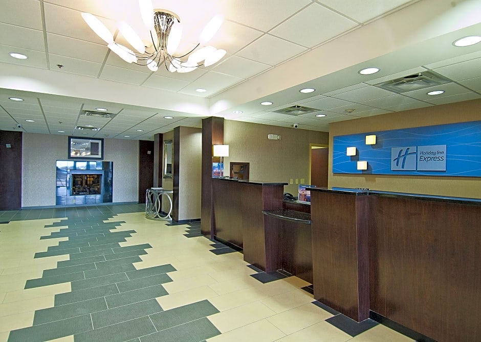 Holiday Inn Express & Suites Jackson/Pearl International Airport By IHG