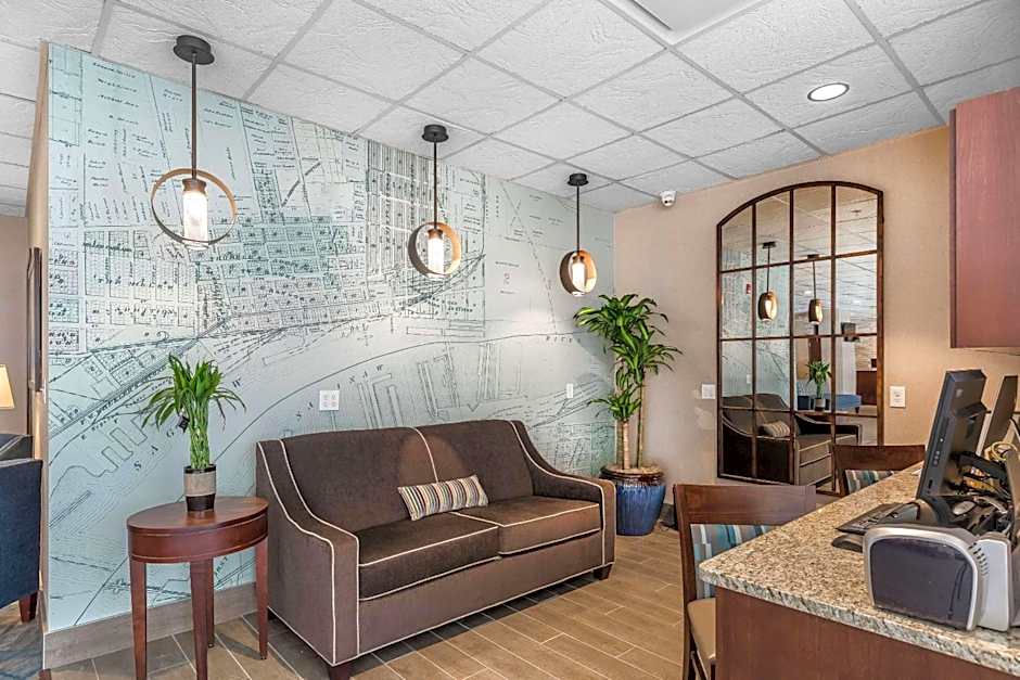 Comfort Inn Bay City - Riverfront