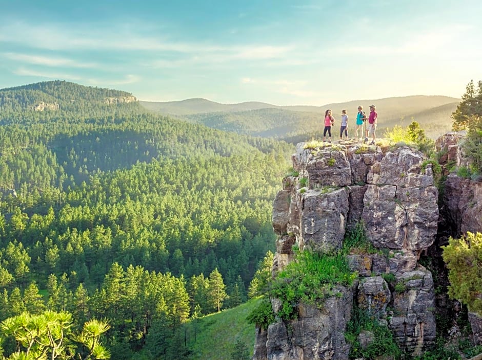 Holiday Inn Express & Suites Rapid City - Rushmore South By IHG