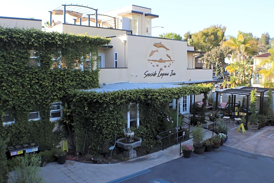 Seaside Laguna Inn & Suites