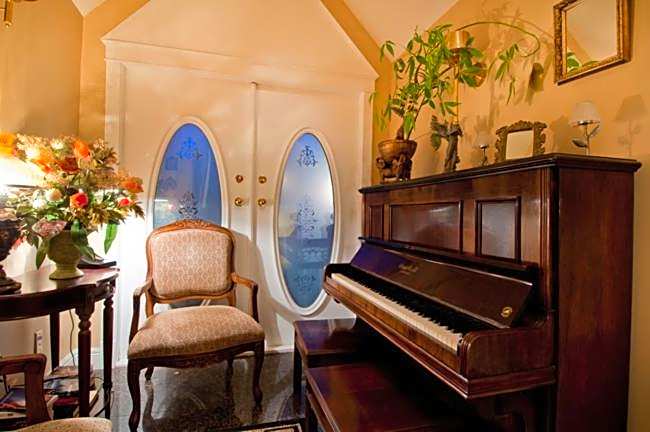 Ocean Breeze Executive Bed and Breakfast