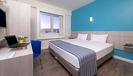 STANDARD QUEEN HANDICAPPED