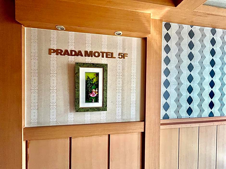 Prada motel