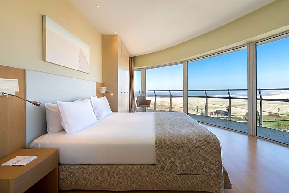 Eurostars Oasis Plaza