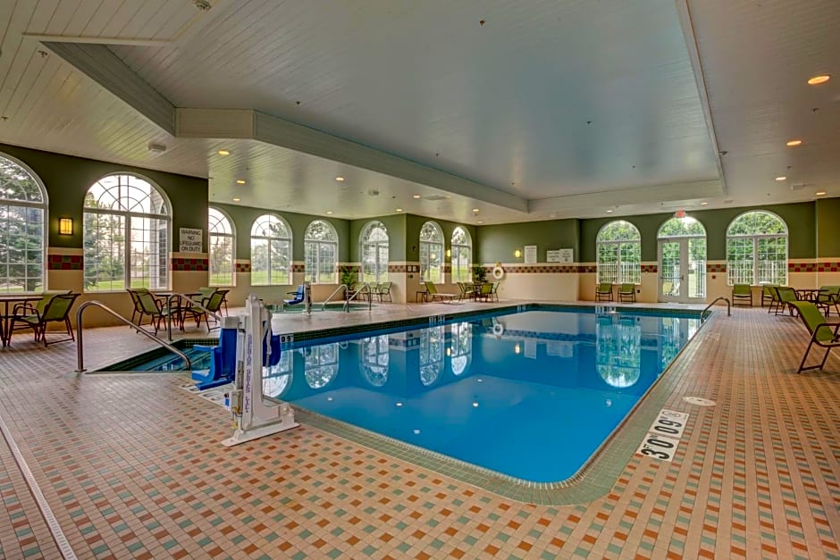 Holiday Inn Milwaukee Airport, an IHG Hotel