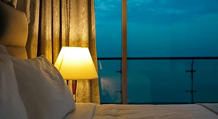 Al Kout Beach Hotel