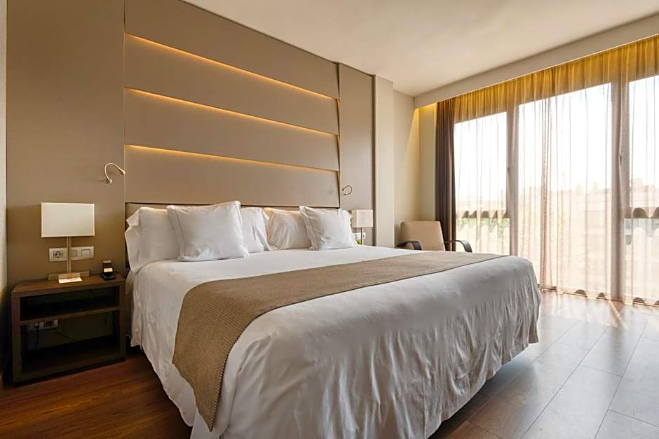 Photo 1 of 10 of Junior Suite