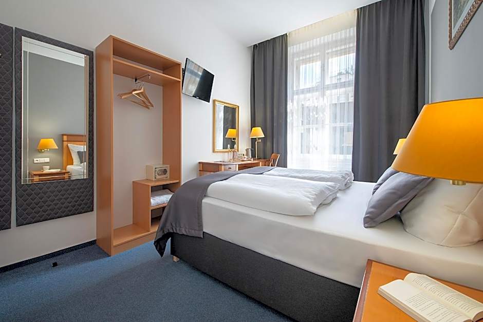 Prague Season Hotel