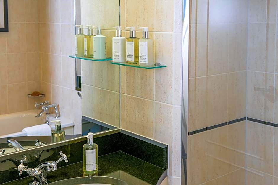 Thorpe Park Hotel and Spa