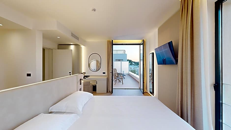 PRIMO OSTUNI HOTEL