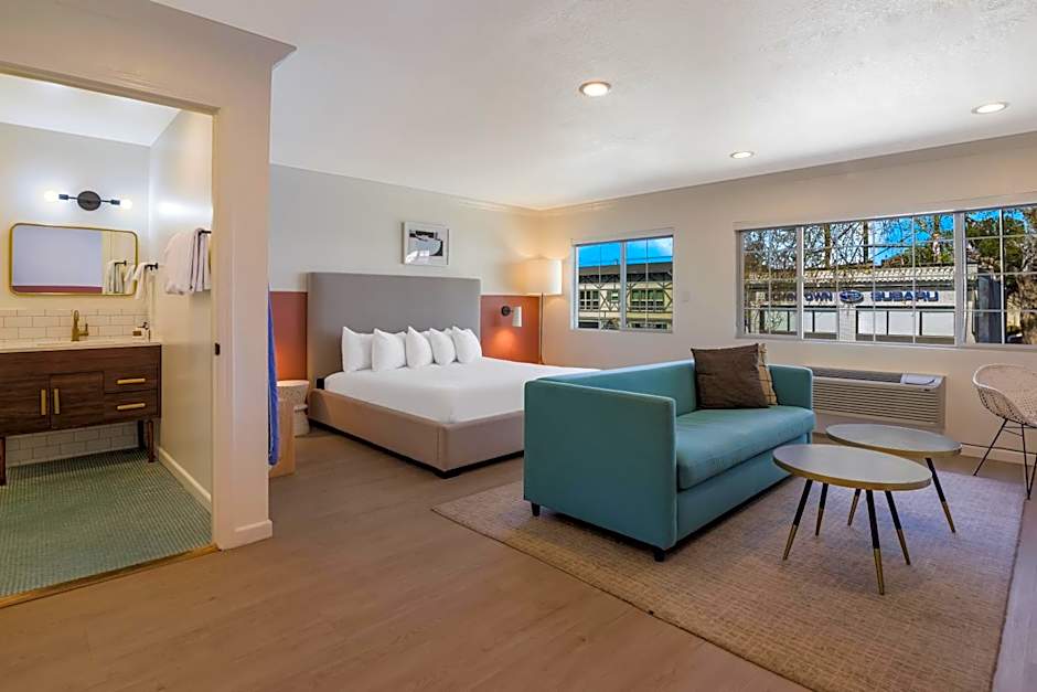 Signature Inn Oakland