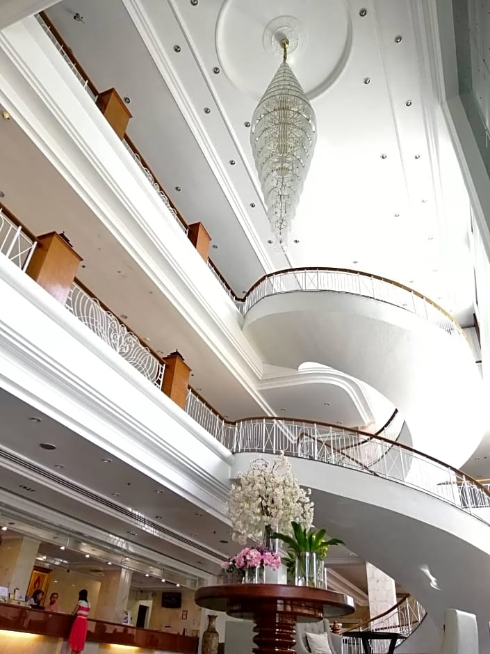 Green World Palace Hotel