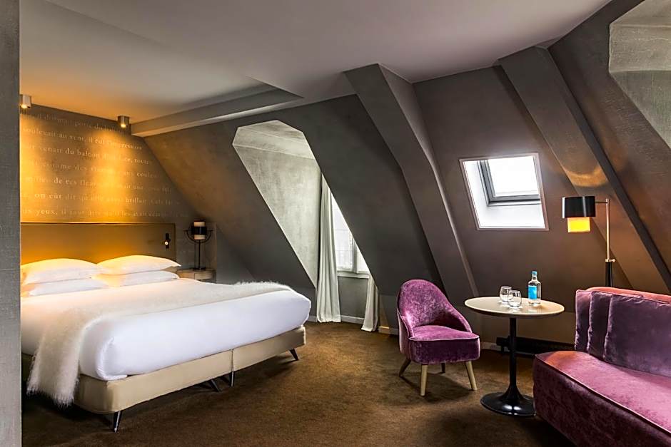 Le Pavillon Des Lettres