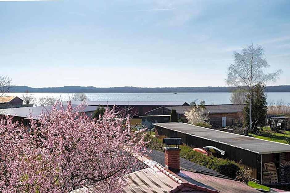 Hotel Villa am Stadthafen