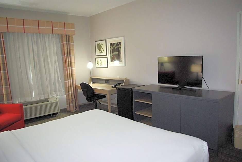 Wingate by Wyndham Matthews/Charlotte