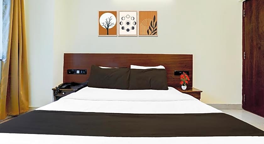 Collection O Panjim Near Miramar Beach