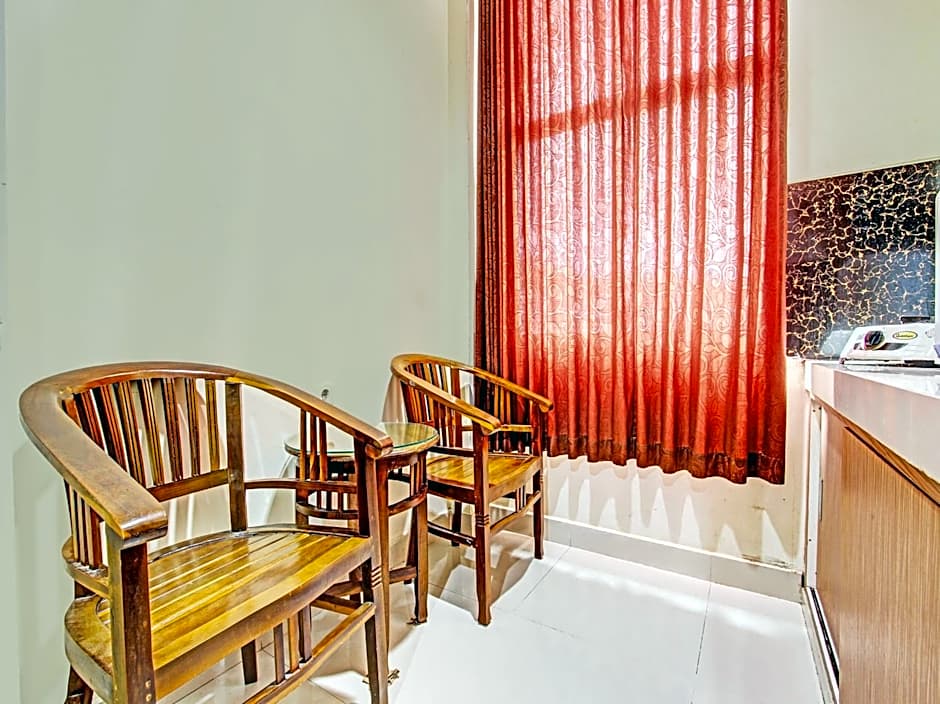 Collection O 90253 DHelomi