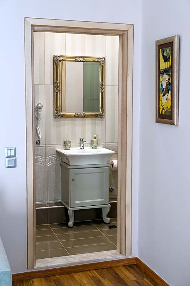 Le Bijou Luxury Rooms & Suites