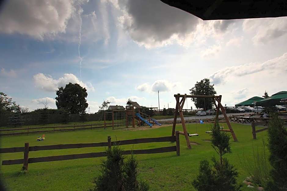 Gościniec pod Strzechą