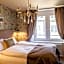 The Henry Self Check-In Guesthouse