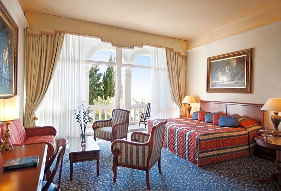 Grand Villa Argentina