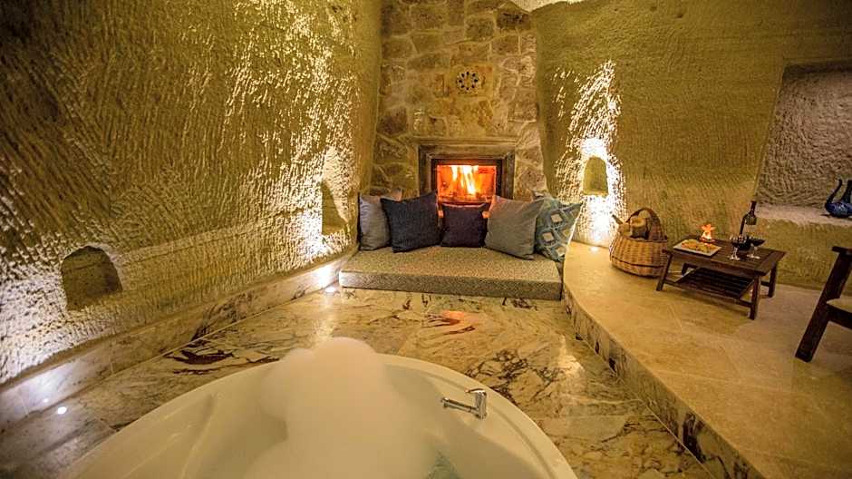 Azure Cave Suites - Cappadocia