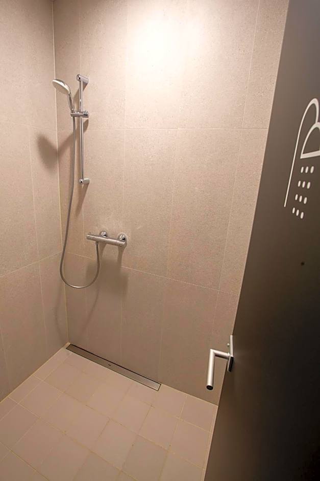 Ring SPA Hostel