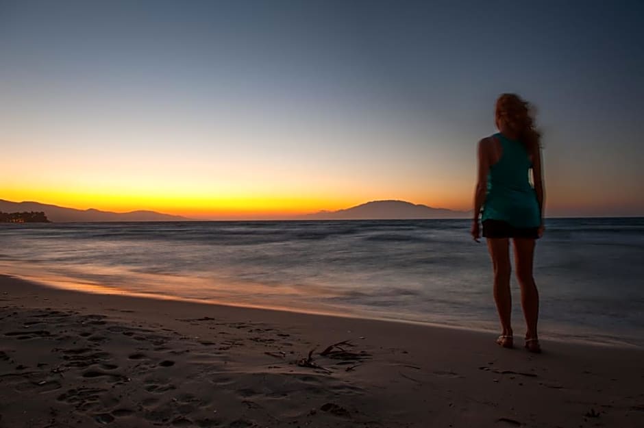 Armonia Studios & Apartments