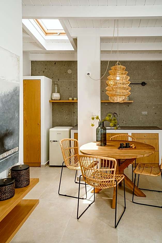 Funtukaki by the Pool