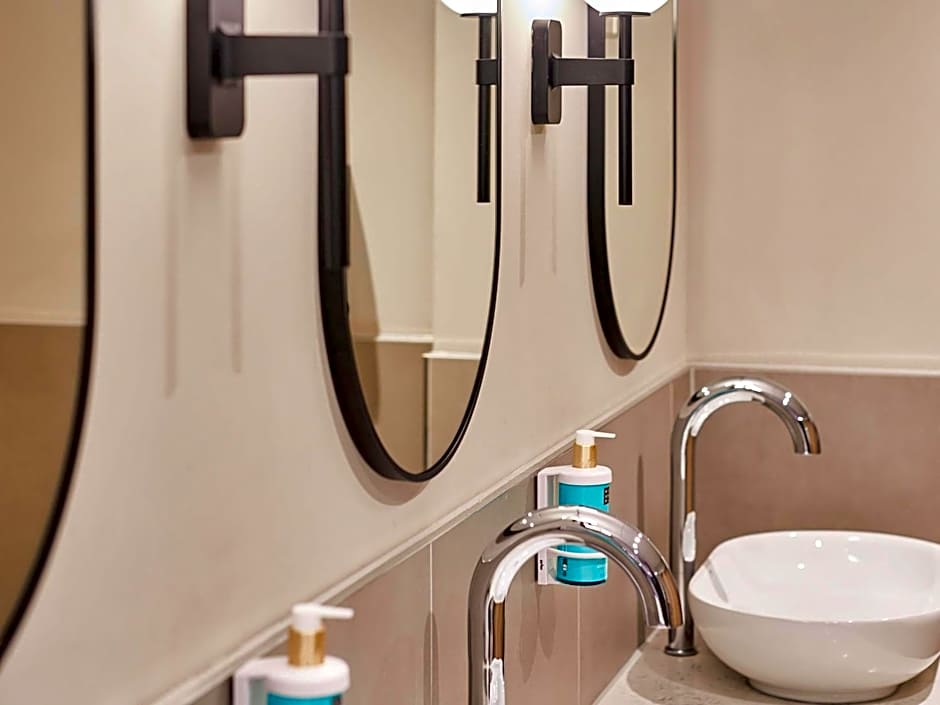 Novotel Birmingham Airport