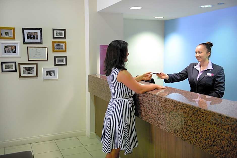 Grosvenor Hotel Adelaide by Accor