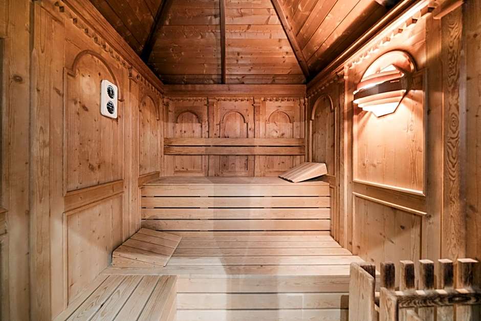 Al Plan, A mountain moving hotel