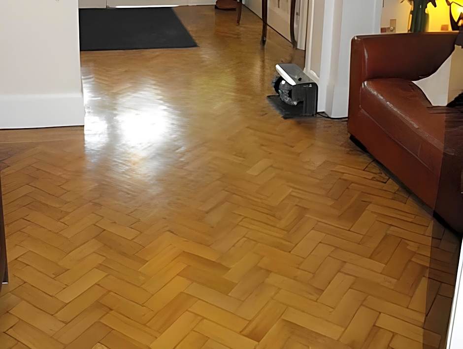 LG Thai Derm Spa & Guesthouse                                                   