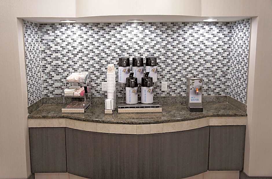 La Quinta Inn & Suites by Wyndham Covington