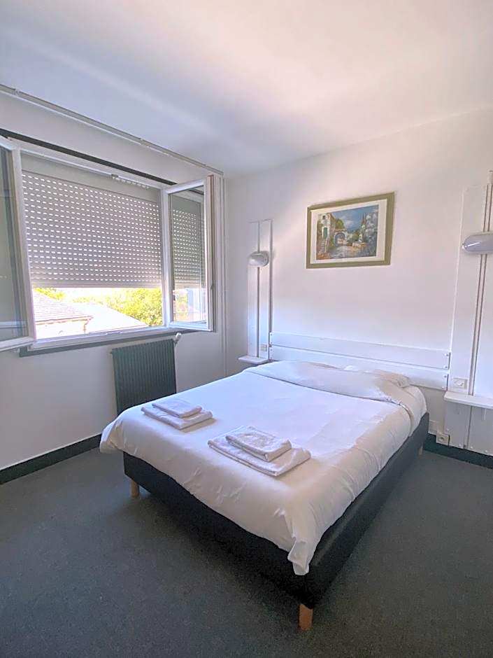 Hotel du Centre Lucé Chartres