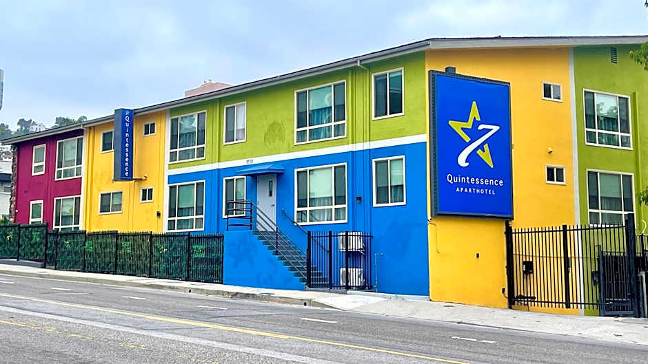 Quintessence ApartHotel