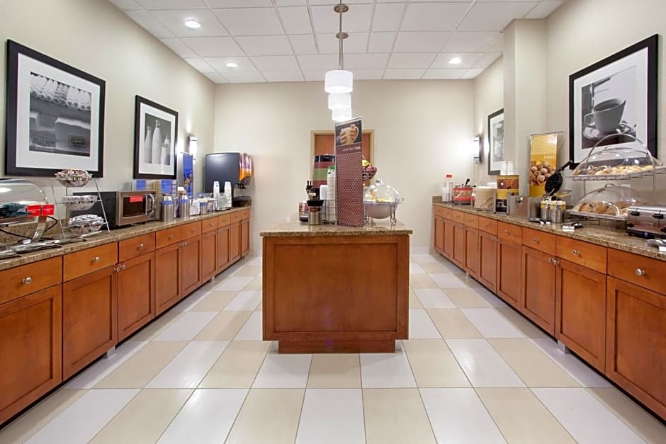 Hampton Inn & Suites Parker