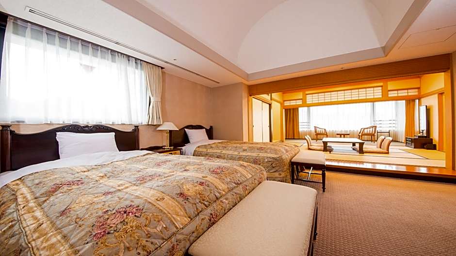 Royal Tainai Park Hotel