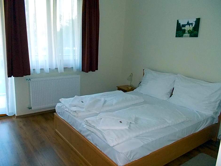 Hotel Halászkert Badacsony