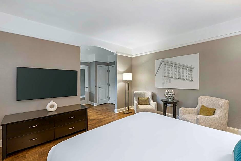 Best Western Plus Hawthorne Terrace Hotel