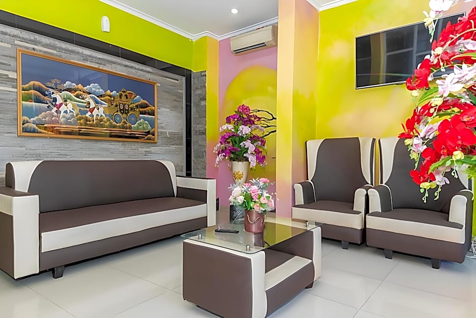 RedDoorz Plus @ Paal 2 Manado