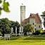 SCHLOSS RANZOW - kleines Romantik Hotel - Wellness - Golfplatz - Hochzeiten & Feiern