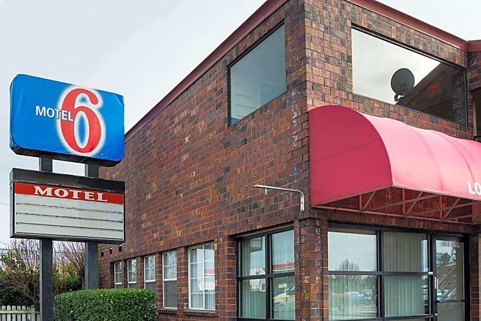 Motel 6-Canby, OR